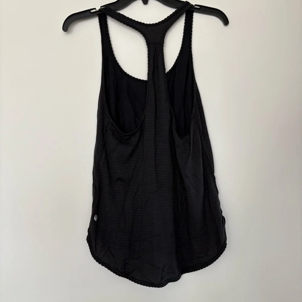 Lululemon scallop edge running tank top